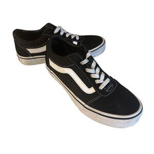 Vans Off The Wall black and white sneakers size 6